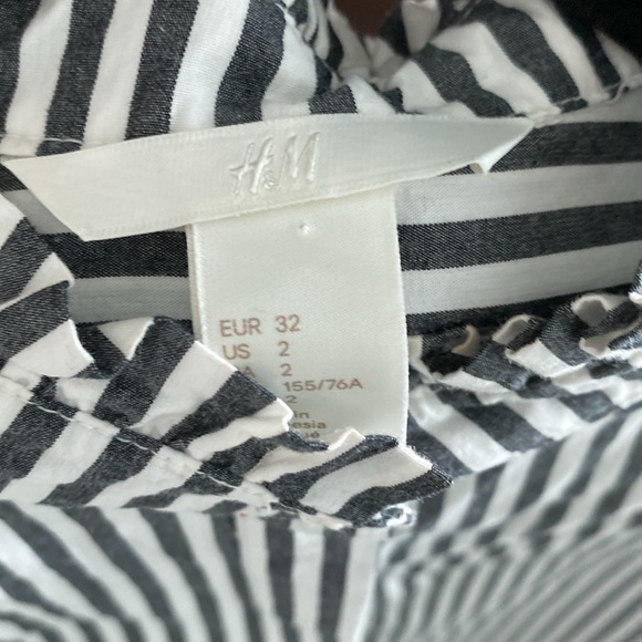 H&M button down shirt - Picture 6 of 6